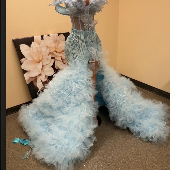 Elegant Blue Ruffled Gown
